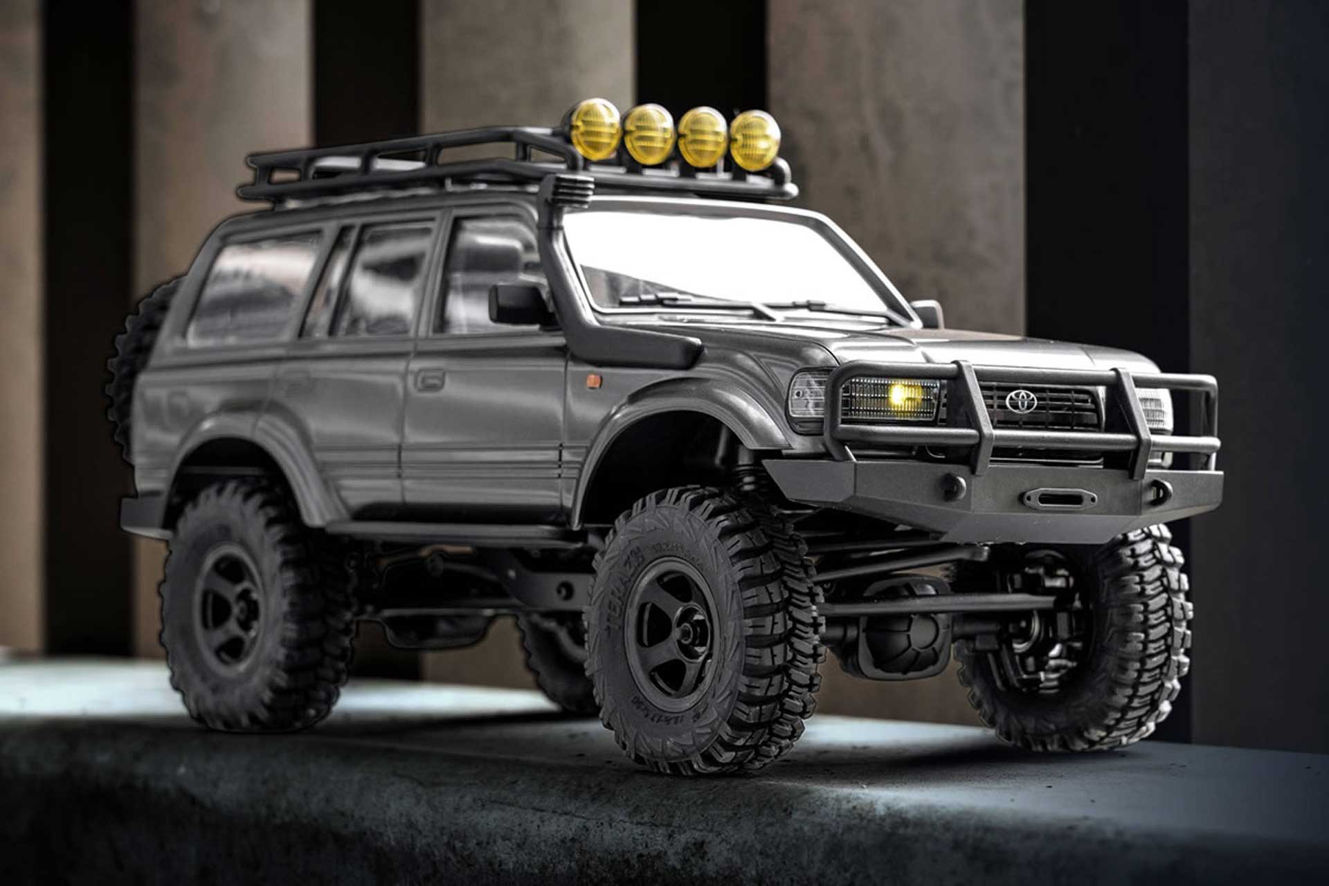 FMS TOYOTA LC 80 Land Cruiser 1 18 Crawler RTR 2 4Ghz